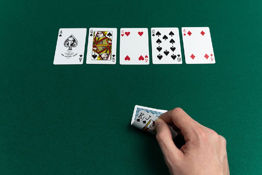 How to Improve Your Poker Strategy with Online Poker